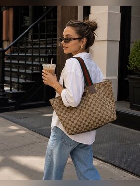Gucci GG Supreme Canvas Tote Bag Web Stripe Handles Beige Brown